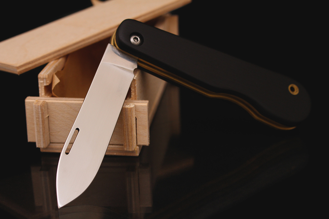 Перочинный нож "Classic" Bohler N690 (1 предмет), рукоять граб.